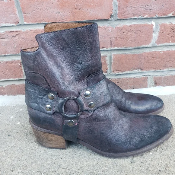 Donald J. Pliner Dasha Brown Leather Ankle Booties - Picture 6 of 11